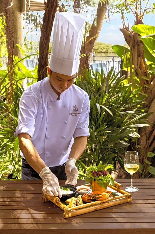 An Lam Retreats Saigon River