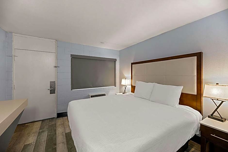 Rodeway Inn Midland South