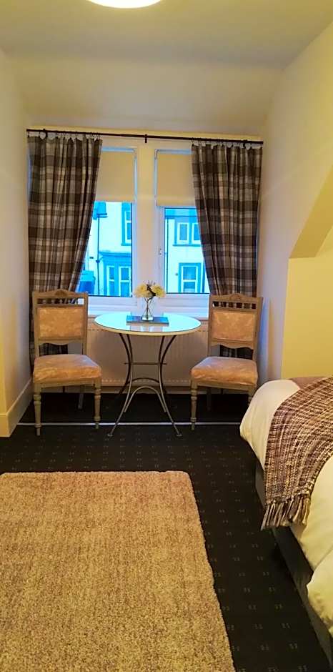 Elmswood Guest House