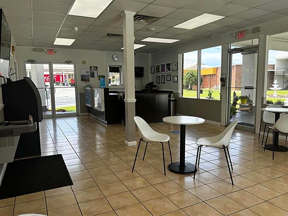 Motel 6-Tifton, GA
