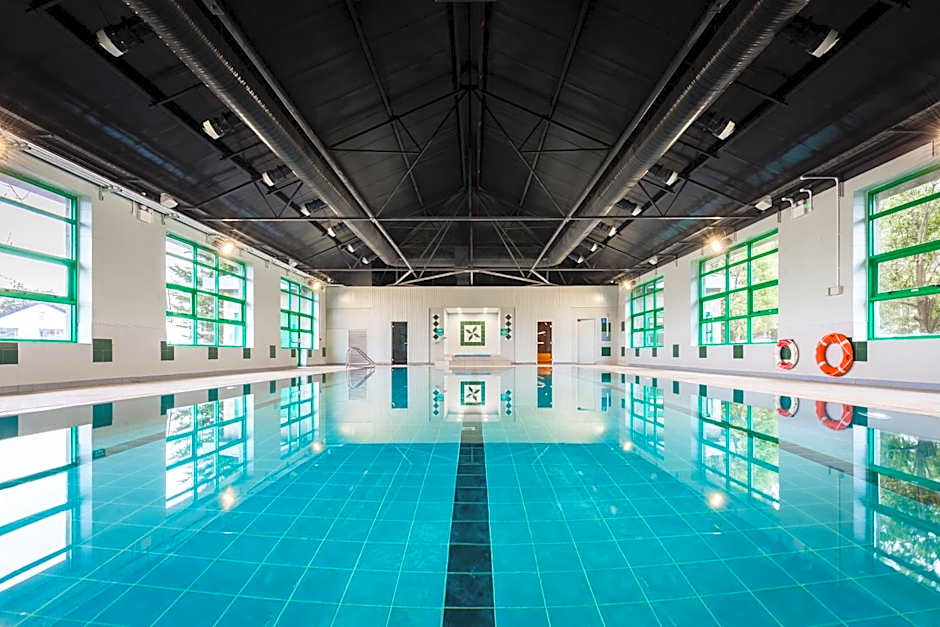 Castle Oaks House Hotel