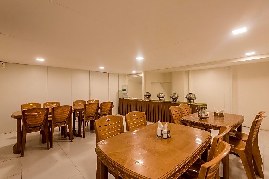 Capital O Hotel Konar Inn