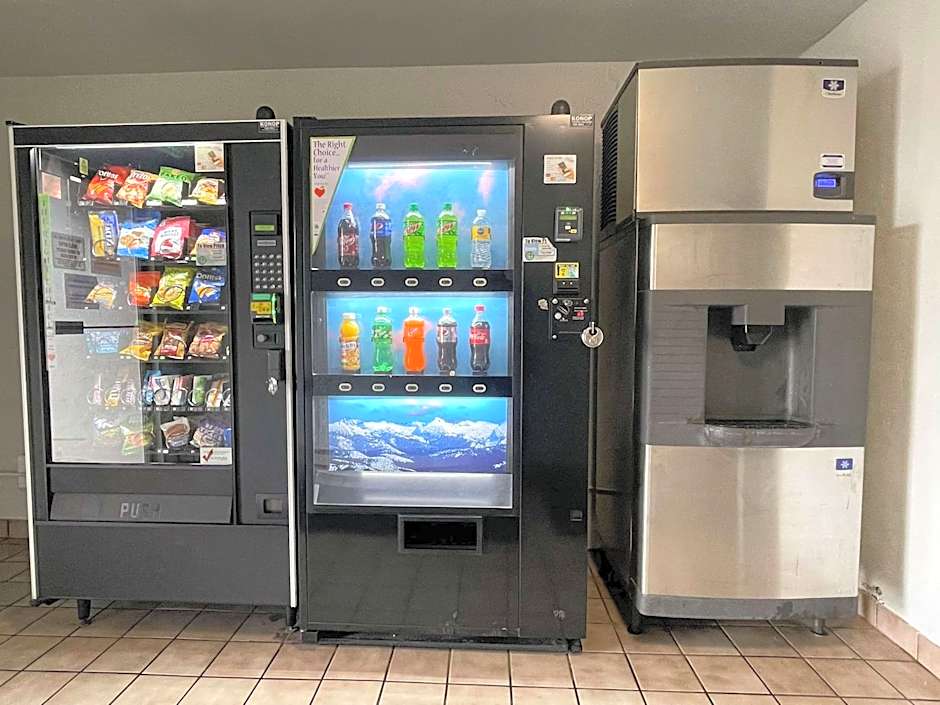 Motel 6-Green Bay, WI - Lambeau