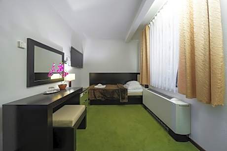 Single Room - Disability Access