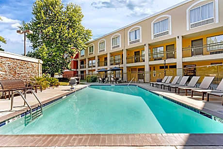 Best Western Plus Rancho Cordova Inn