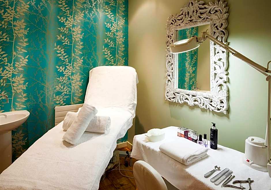 Clayton Hotel Cardiff Lane