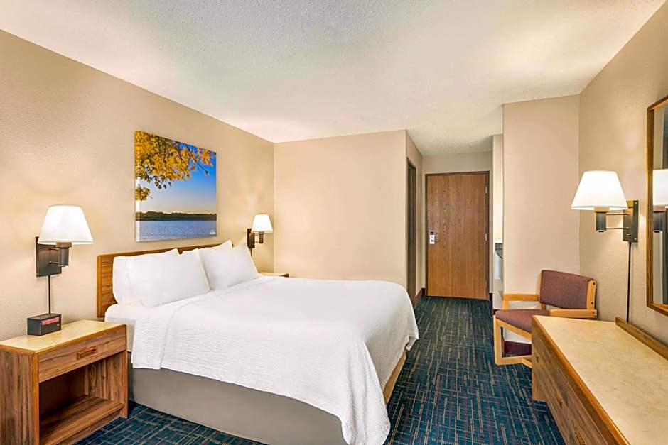 Days Inn by Wyndham Hurley