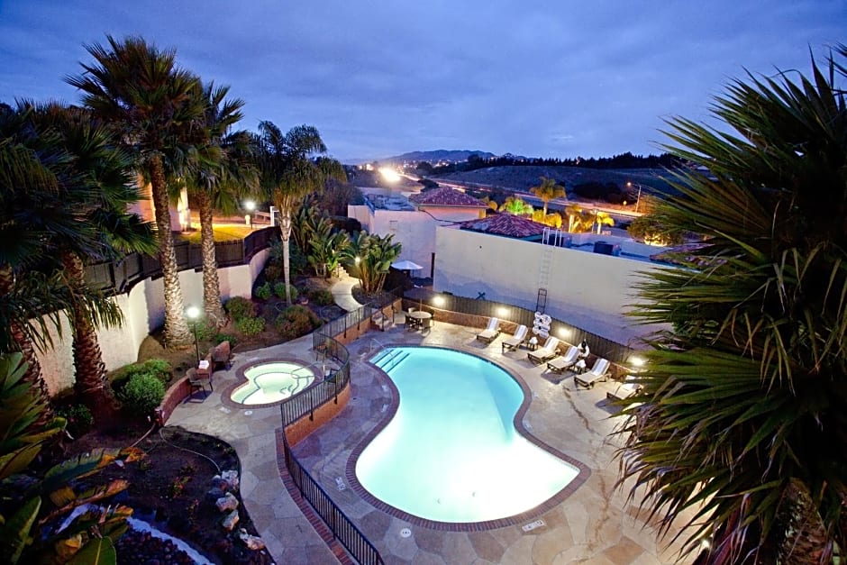 Holiday Inn Express Grover Beach-Pismo Beach Area