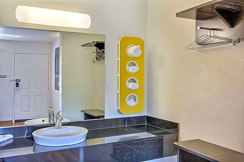 Motel 6-Sunnyvale, CA - North