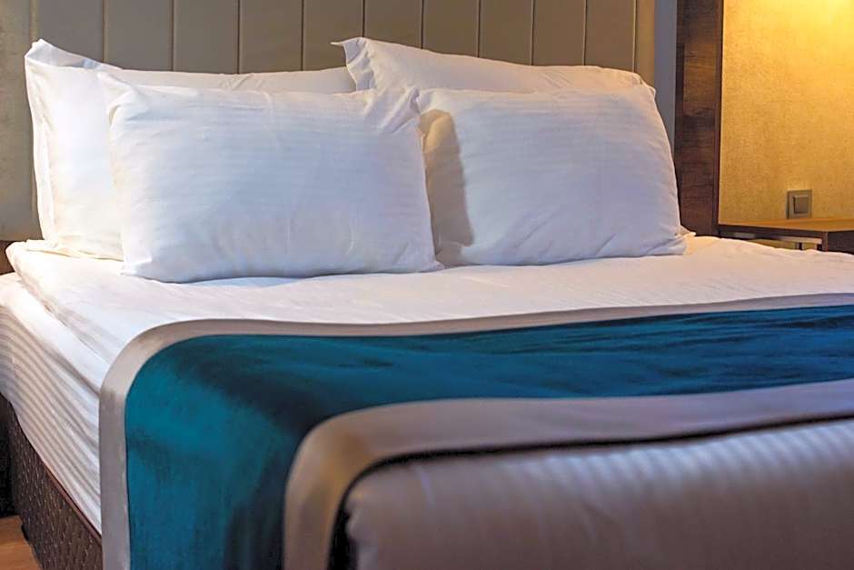 The Life Hotel & Spa