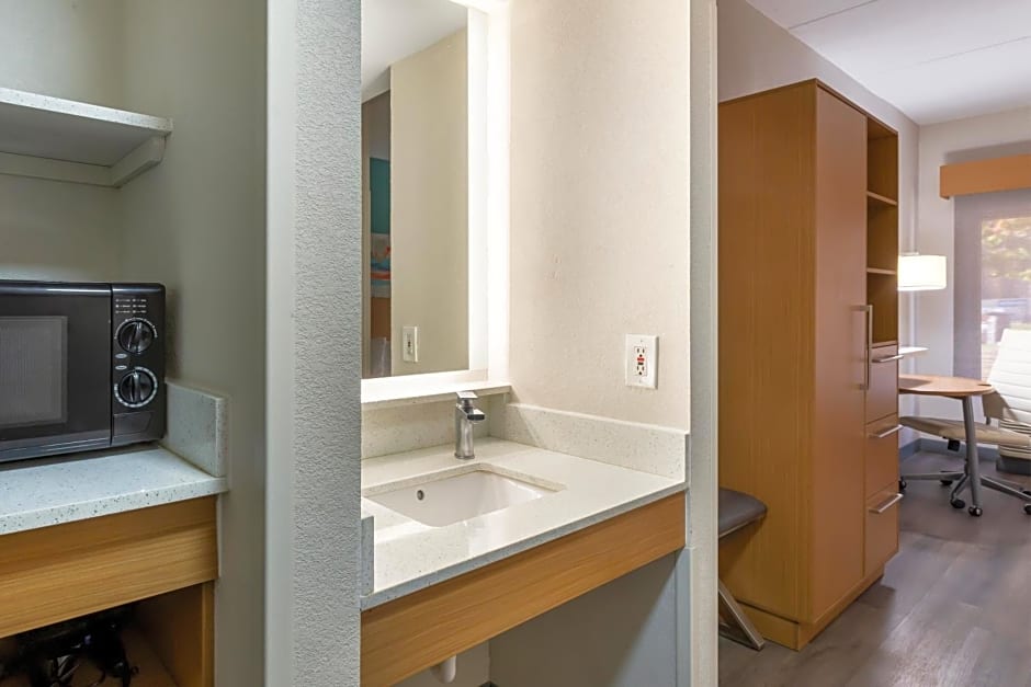 Best Western PLUS Executive Hotel Richmond