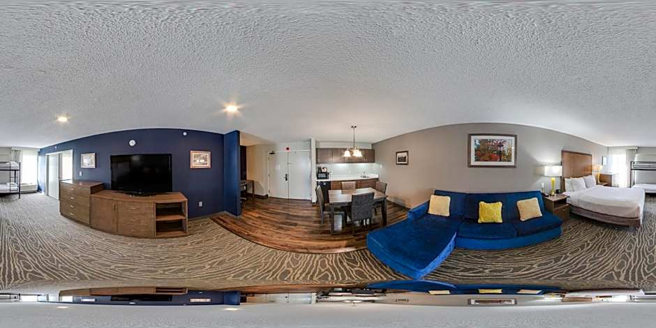 Comfort Inn & Suites Tipp City Dayton North I-75