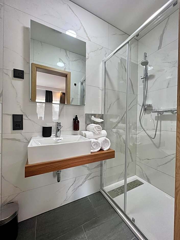 JUNIPRO Hotel Schinderhannes