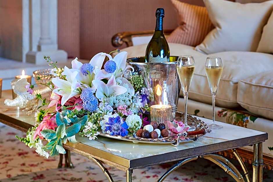 Summer Lodge Country House Hotel