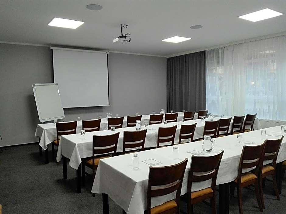 Hotel Arkáda