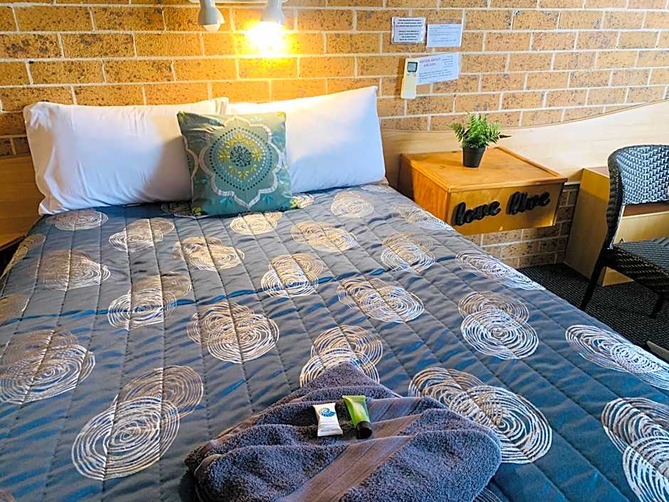 Town and Country Motor Inn