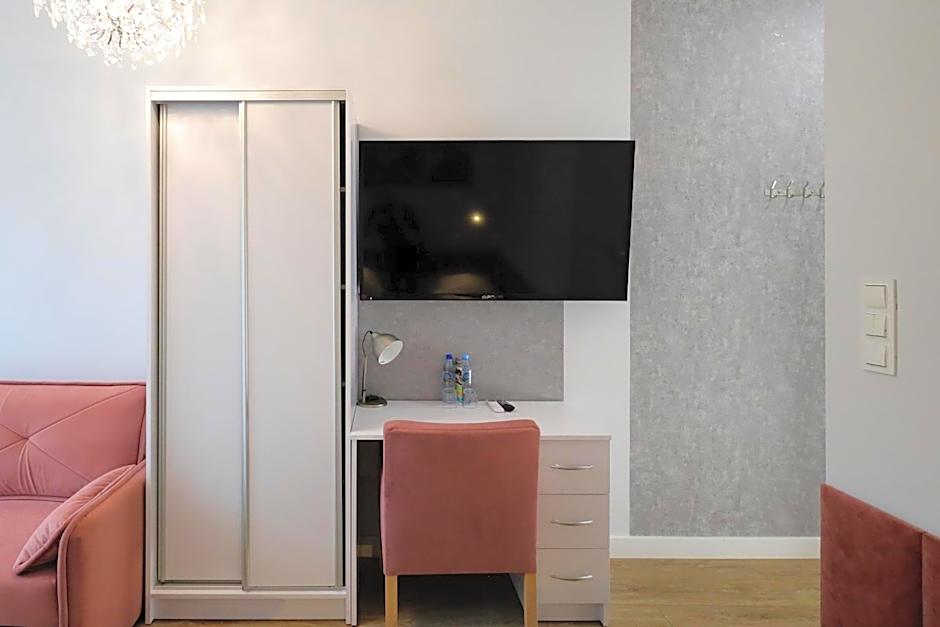 Dworek Różany Hotel & Restauracja