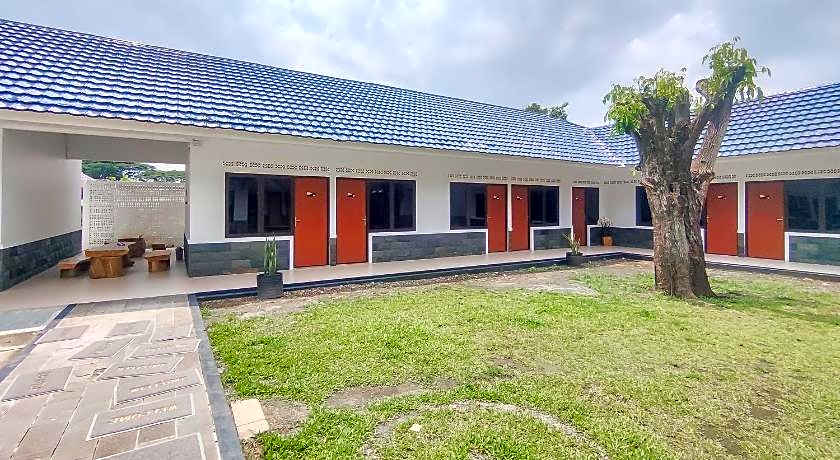Roemah Ciremay RedPartner – Bandung, KY
