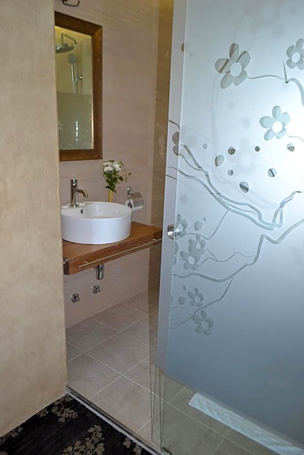 Garni Hotel Chicha - Winery ŠKRBIĆ