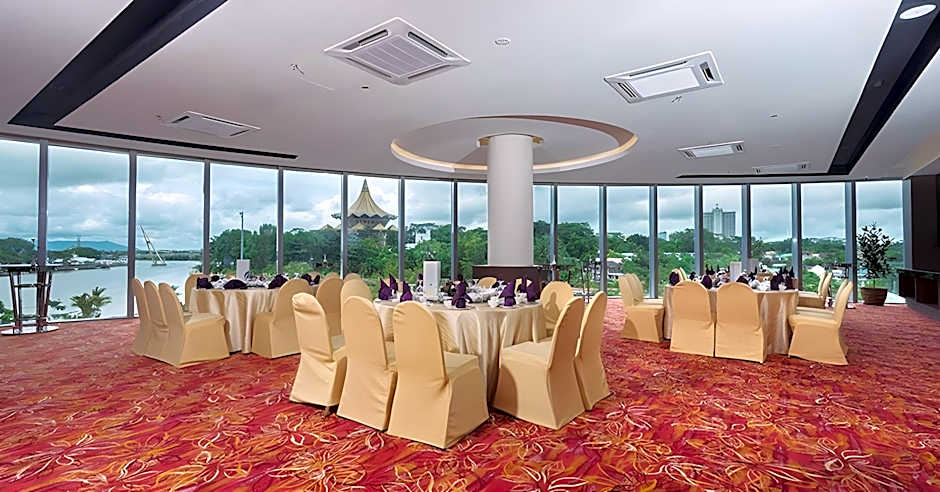 Astana Wing - Riverside Majestic Hotel