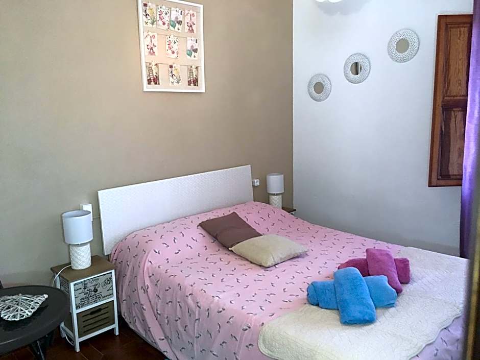 Casa Rural Paloma B&B