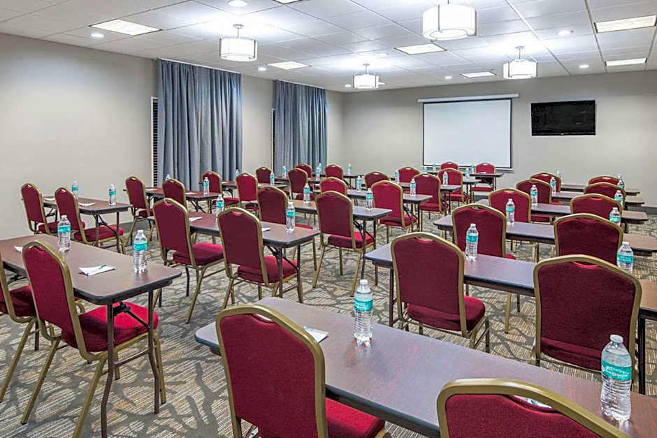 Comfort Inn & Suites Columbus North