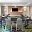 Holiday Inn Express & Suites Woodside LaGuardia Airport By IHG