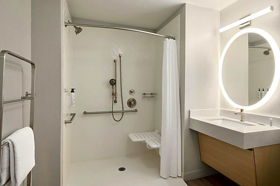 TownePlace Suites by Marriott Anaheim Maingate Near Angel Stadium