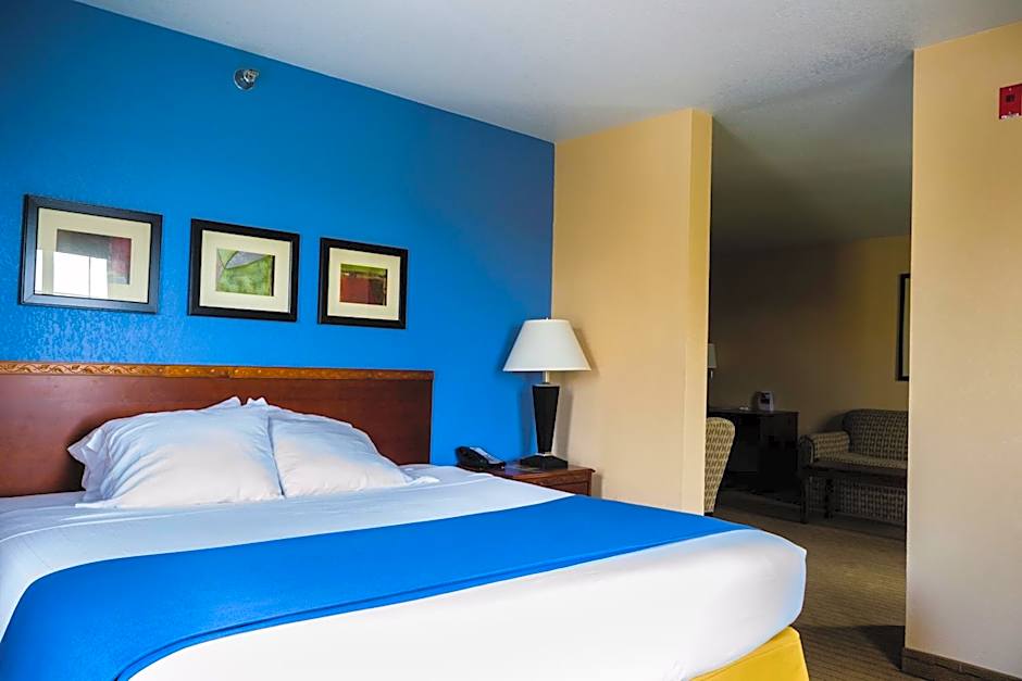 Holiday Inn Express Hotel & Suites Acme-Traverse City By IHG
