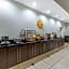 La Quinta Inn & Suites by Wyndham Orange