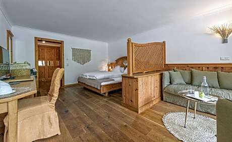 Standard Junior Suite