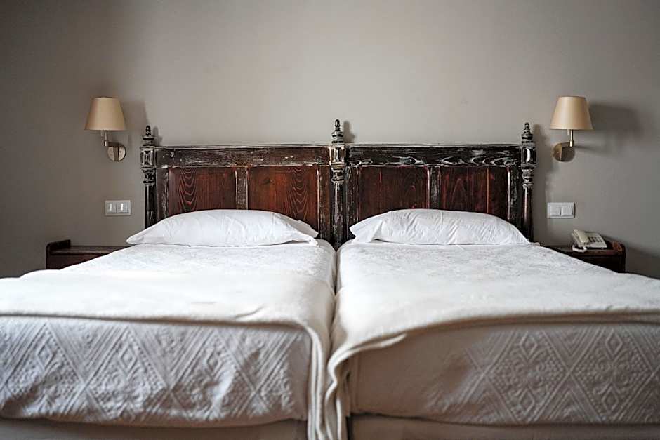 Hotel Rural LATORRIÉN DE ANE