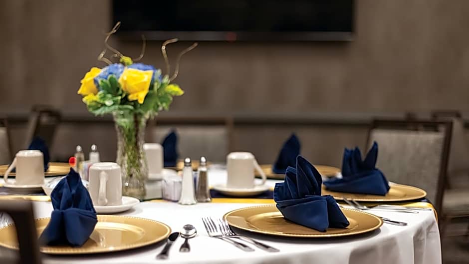 Holiday Inn Hotel & Suites Orange Park By IHG