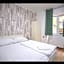 Easy Star Hotel