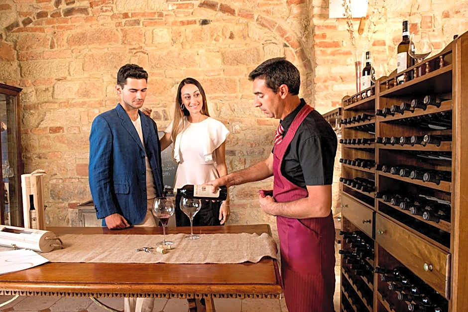 Tenuta Montemagno Relais & Wines