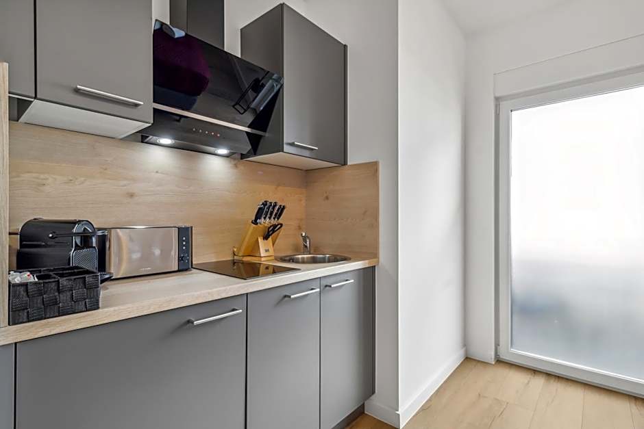 SUITE4ME - Moderne Apartments I Küche I Balkon I Waschmaschine