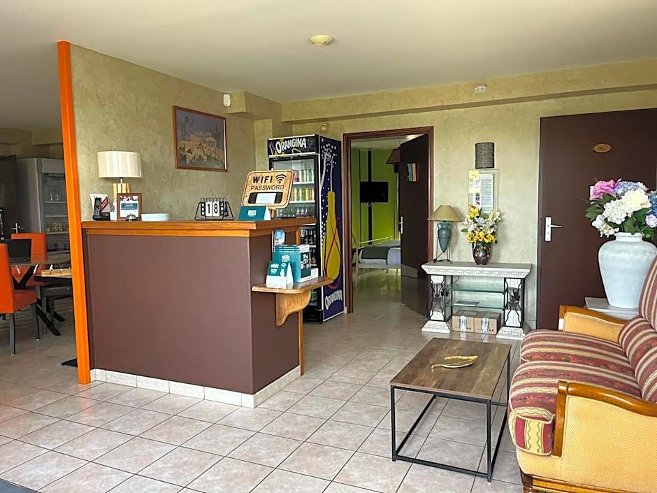 Logis hôtel Les Confins du perche