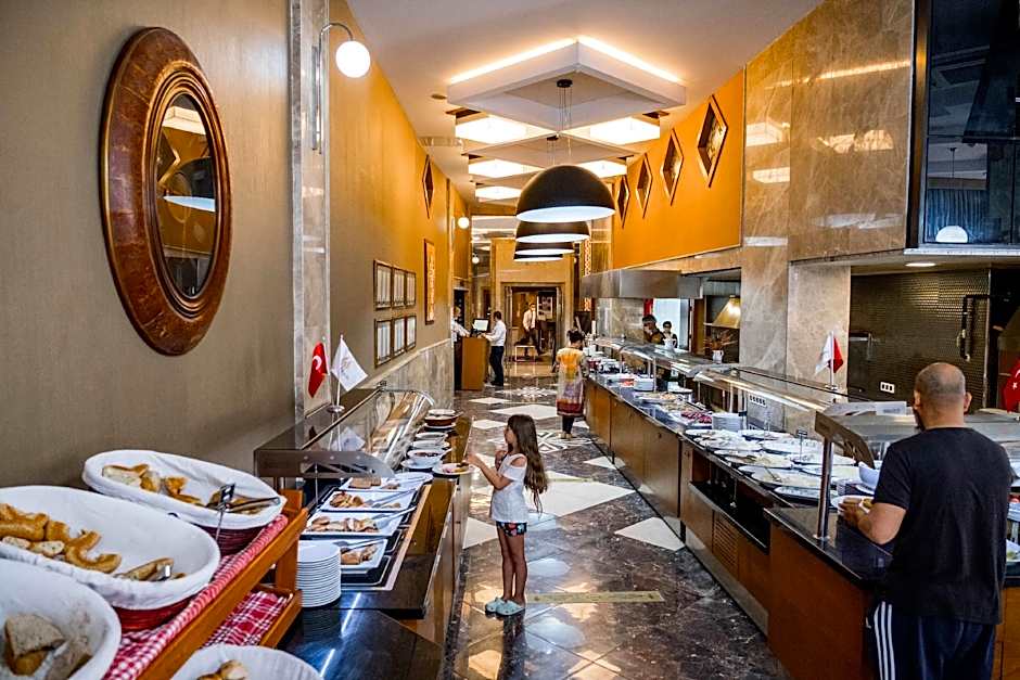 Selcuk Hotel Sems-i Tebrizi