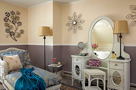 King Room with Balcony