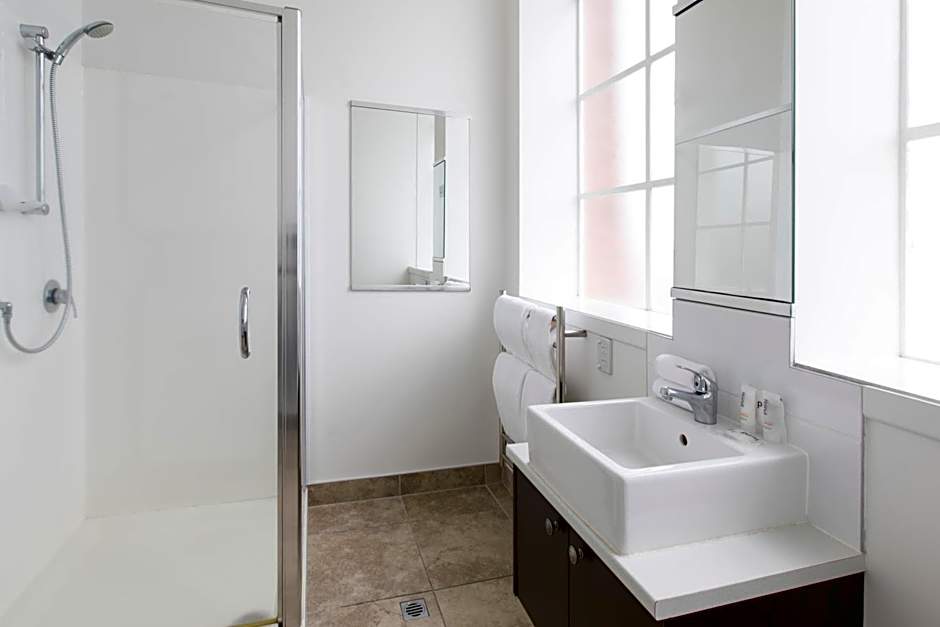 Quest Hamilton Serviced Apartments