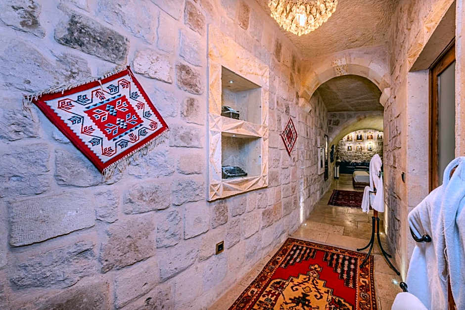 Cappa Via Cave Hotel