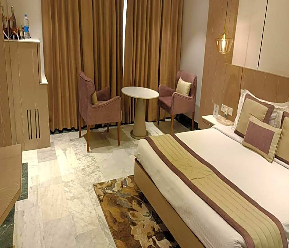 CAPITOL RESIDENCY