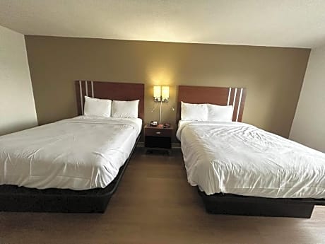 Standard Queen Room with Two Queen Beds - Non Smoking 