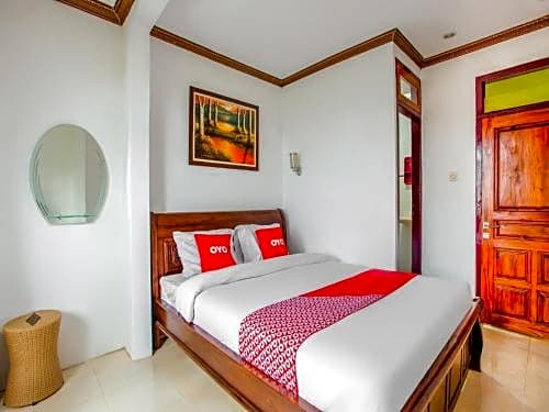 OYO 3004 Penginapan Bromo Adi