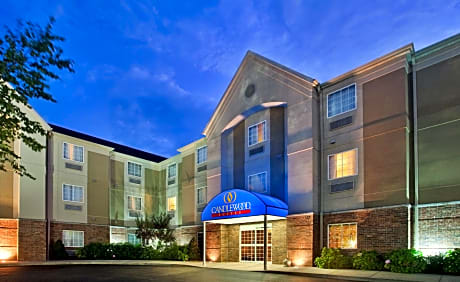 Candlewood Suites St. Robert, an IHG Hotel