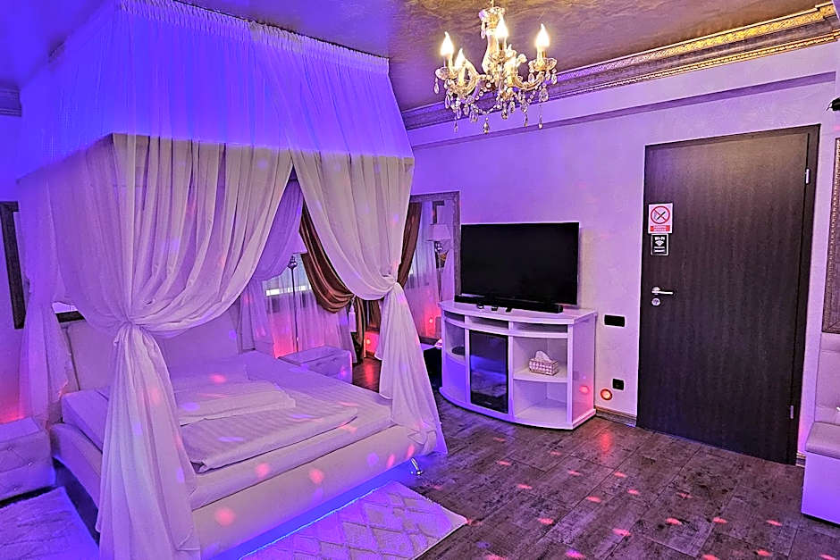 Hotel Boutique Mikaela (Adult Only)