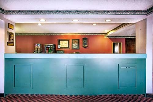 Super 8 by Wyndham Griffin