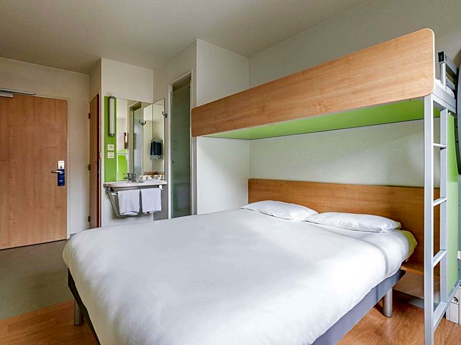 Hotel Ibis Budget Lyon Isle D'Abeau