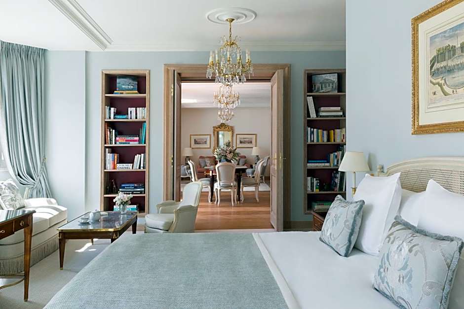 Le Bristol Paris, Oetker Hotels