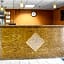 Rodeway Inn & Suites Milwaukee